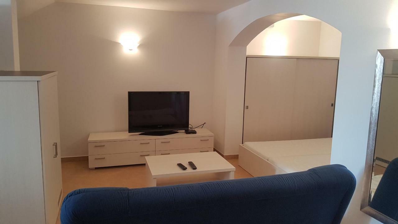 Apartment Katarina スルベニ・ブル エクステリア 写真